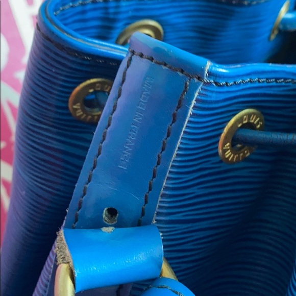 ⭐️firm price⭐️Louis Vuitton Blue Epi Noe PM - Picture 9 of 16